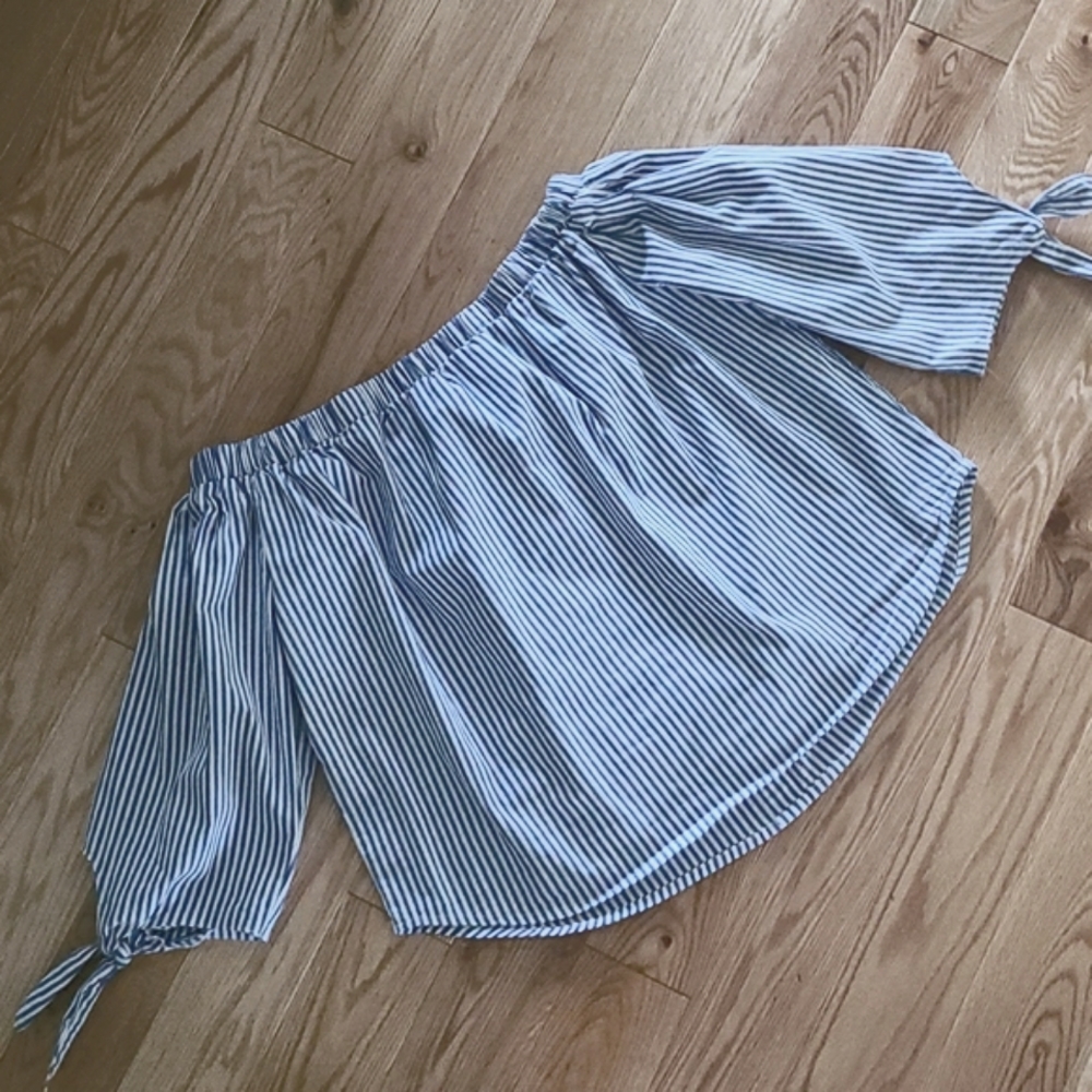 Love, Fire Off the Shoulder Blouse Top. Sz Large Blue/White Striped - Picture 5 of 8